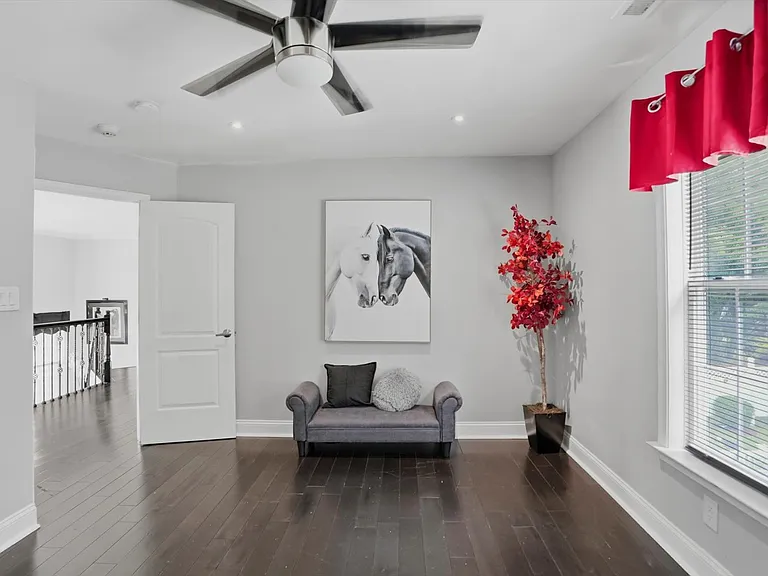 10 Graveswood Ct — Photo 19