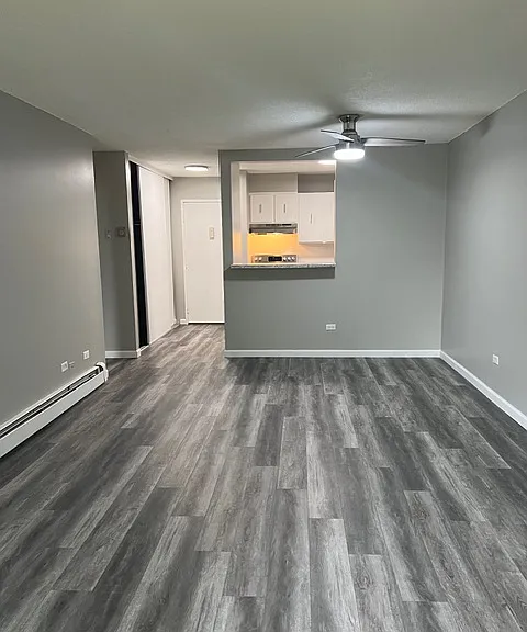 2231 S Vaughn Way #219B — Photo 2