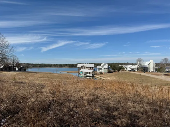 322 Big Bay Blvd, Lumberton, MS 39455