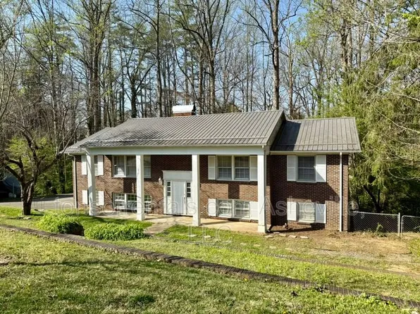 161 Dogwood Dr, Brevard, NC 28712