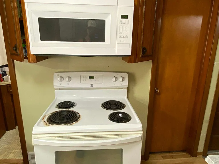 116 W Maple St — Photo 5