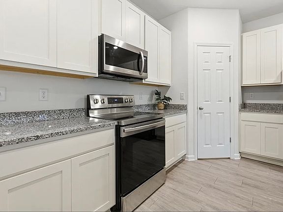 5th image of 38 Park Ridge Rd