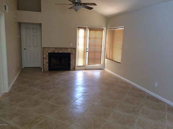 2nd image of 5 E Waltann Ln