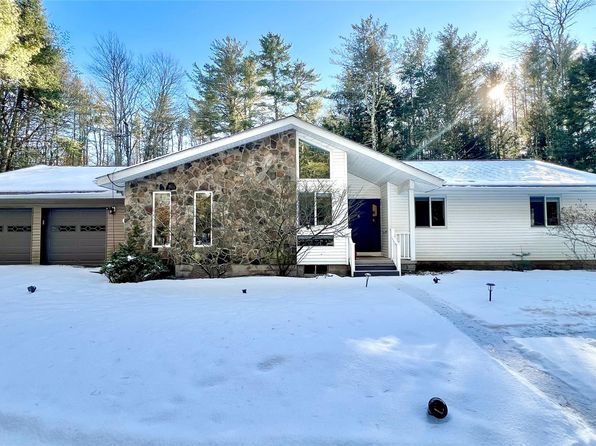471 Horseshoe Lake Rd, Swan Lake, NY 12783