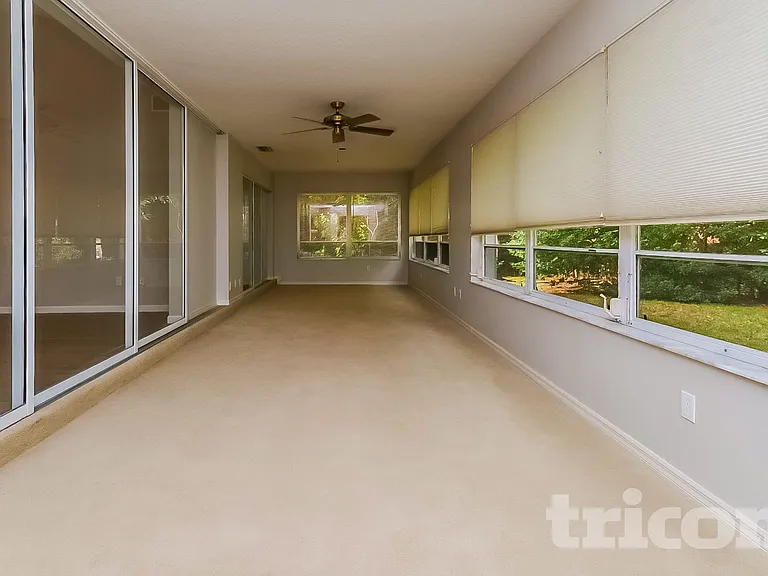 36 Redbay Ct W — Photo 13