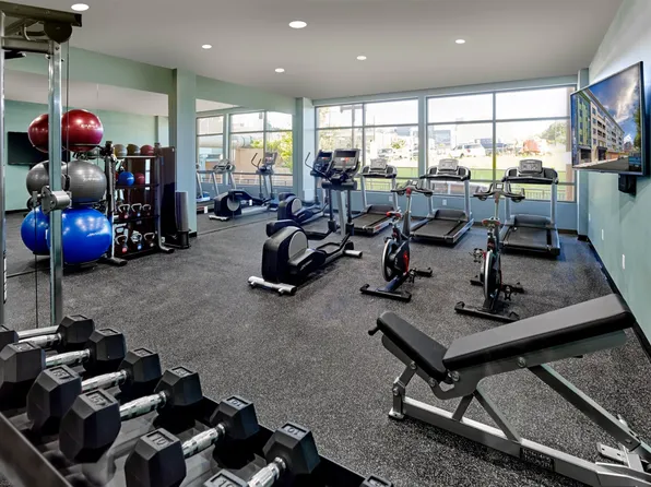 1046 Broadway image 9 of 9