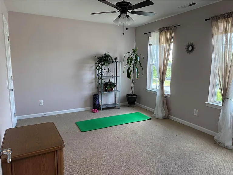 1428 Waterbury Rd — Photo 17