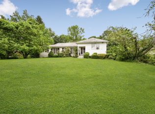 1025 Seahaven Dr, Mamaroneck, NY 10543