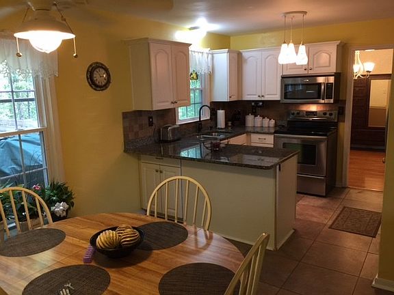 4th image of 9203 Crystal Pointe Pl