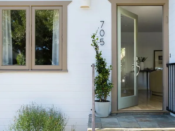 705 Tularosa Dr, Los Angeles, CA 90026