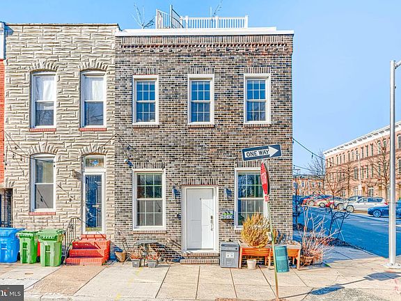 2nd image of 2542 Foster Ave