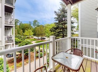 1100 Vfw Pkwy APT 202, Boston, MA 02132