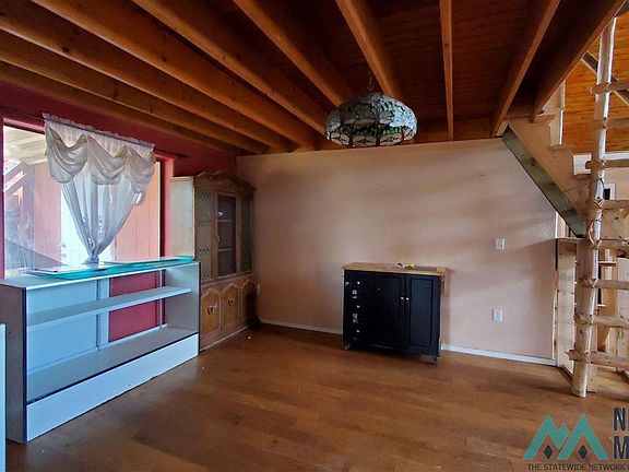 5th image of 47 Pinewood Cir