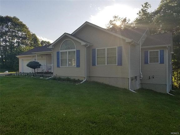 2nd image of 13 Brian Ct