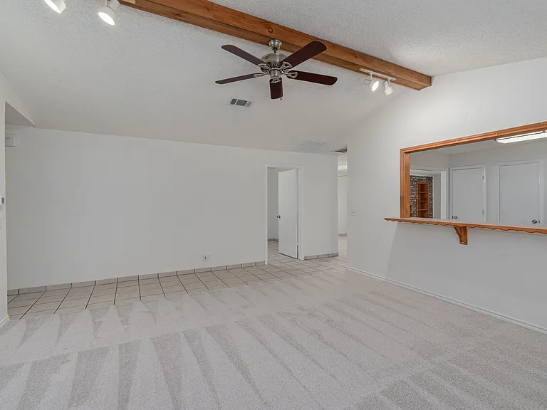 1905 Shady Ln — Photo 8
