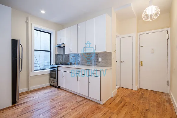 Rented by null | media 14