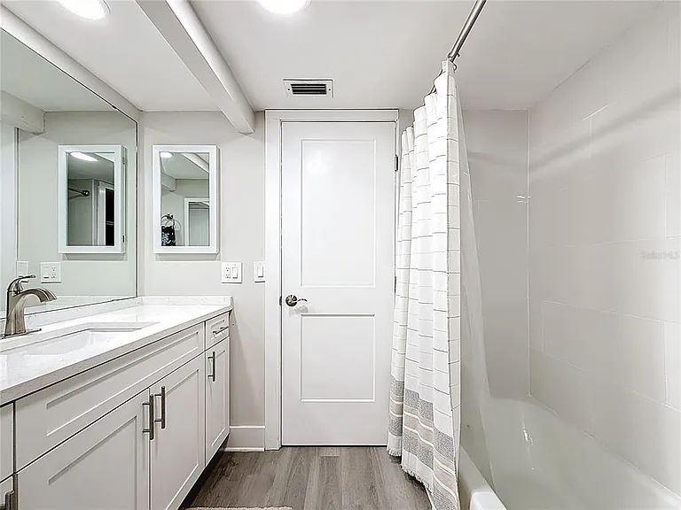 400 Island Way #1411 — Photo 32