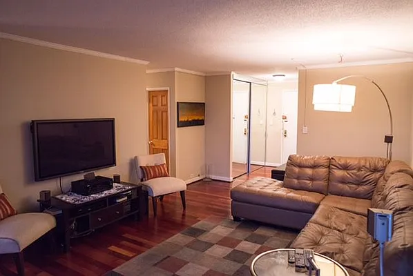 Sold by Julia Shildkret Real Estate Group | media 23