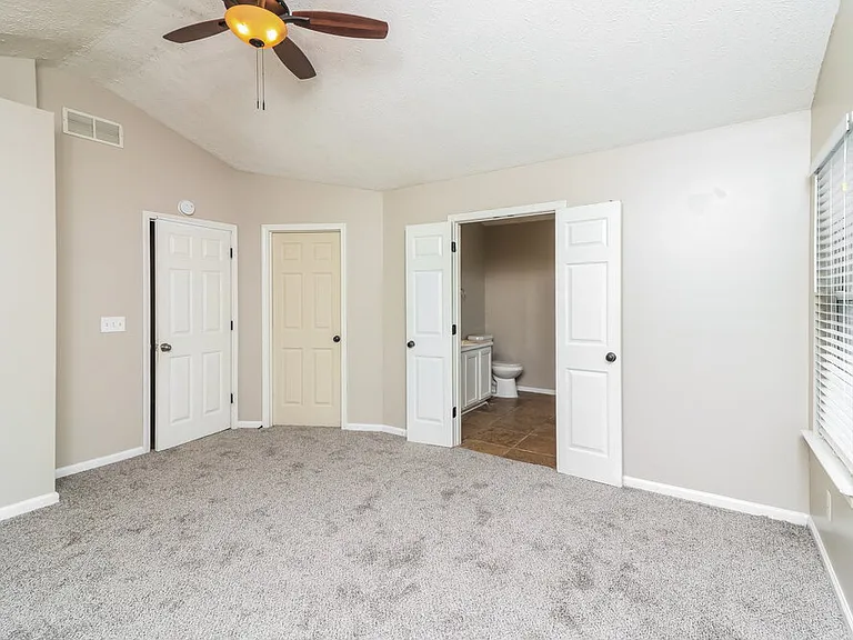 2991 Heather Lake Dr — Photo 13