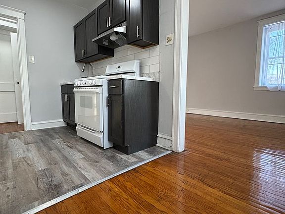 3rd image of 320 Rochelle Ave #34