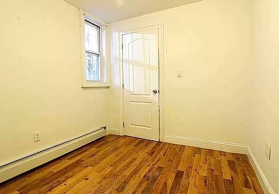 3rd image of 290 Sumpter St #B