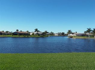 941 E Gondola Dr, Venice, FL 34293
