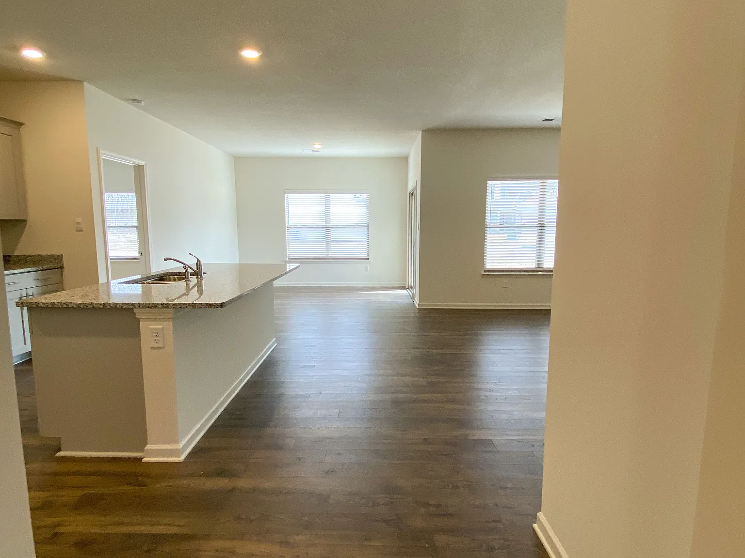 3 bed, 1618 sqft, $1,850 — Photo 4