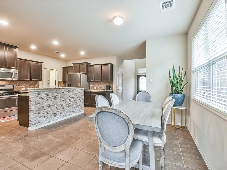 18226 Chianti Ridge Dr — Photo 7