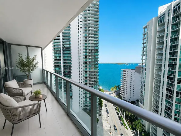 1300 Brickell Bay Dr, Miami, FL