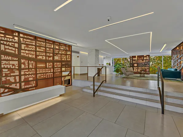 800 Grand Concourse image 16 of 19