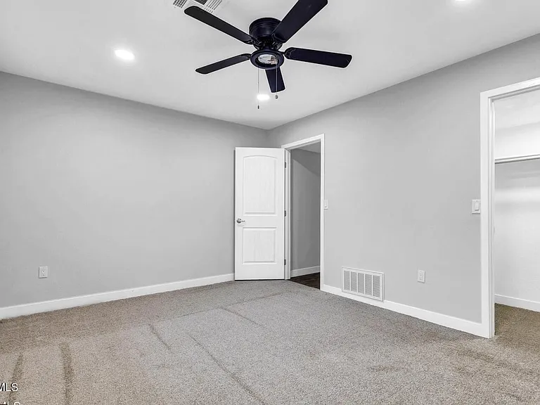 10602 W Cumberland Dr — Photo 16