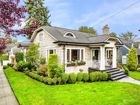 2621 Belvidere Avenue SW, Seattle, WA 98126
