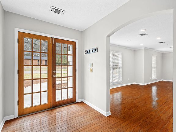 5th image of 2009 Morris Hill Rd