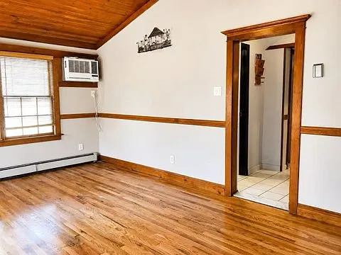 30 Nassau Rd — Photo 10