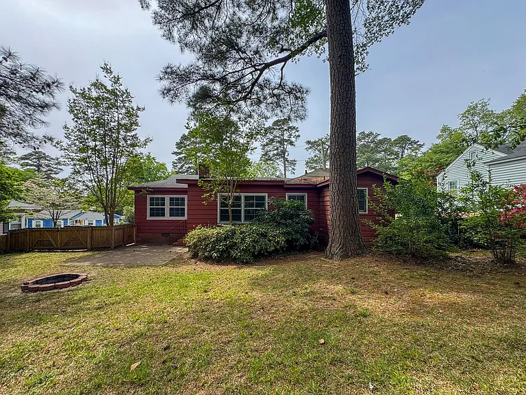 318 Fairwood Ct — Photo 25