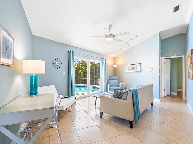 2316 S Shore Dr SE — Photo 9