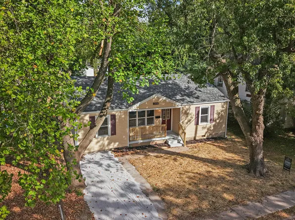2036 N Pickwick Avenue, Springfield, MO 65803