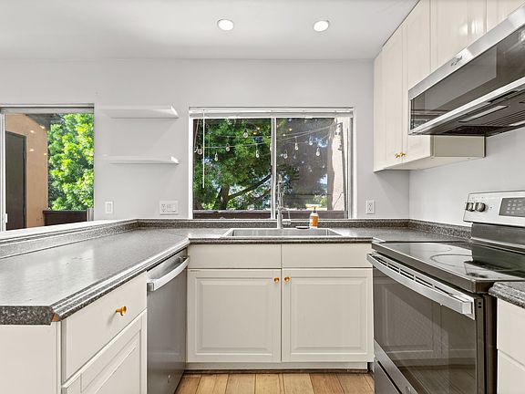 3rd image of 7930 Mission Center Ct Unit L