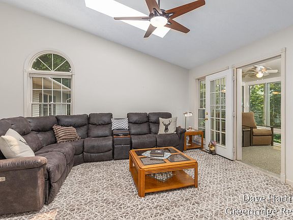 5th image of 6731 Beechwood Dr