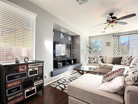 3rd image of 10825 Cain Ave