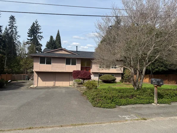 6822 NE 165th St, Kenmore, WA 98028