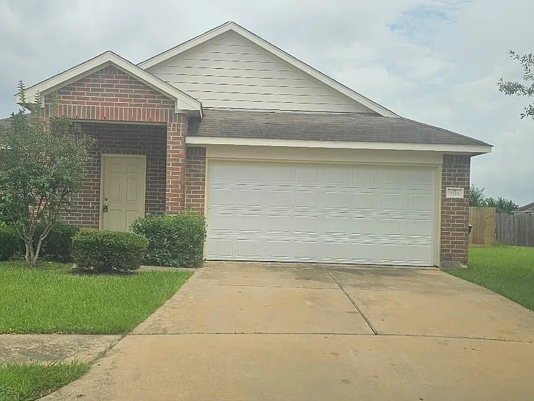7111 Brody Ln — Photo 1