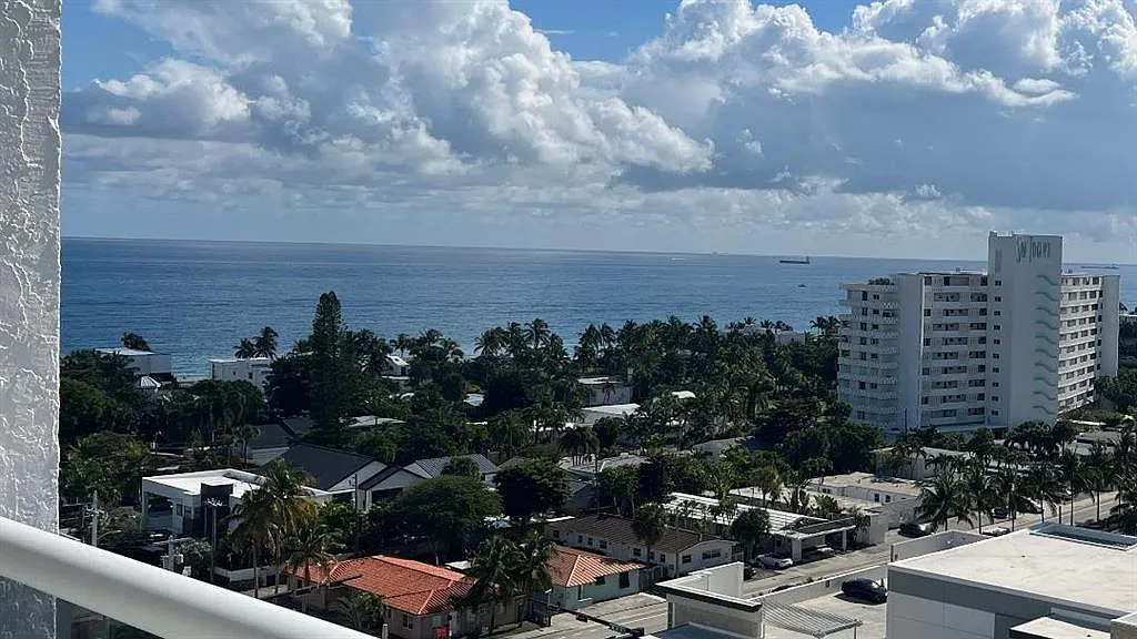 3015 N Ocean Blvd — Photo 1