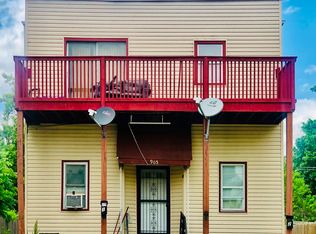 905 W Park Ave, Joliet, IL 60436