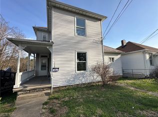 1359 Eastman St, Zanesville, OH 43701