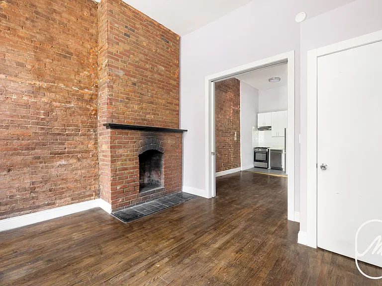 326 W 23rd St #1F — Photo 6
