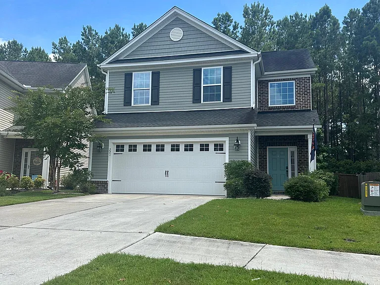 221 Overcup Loop — Photo 1