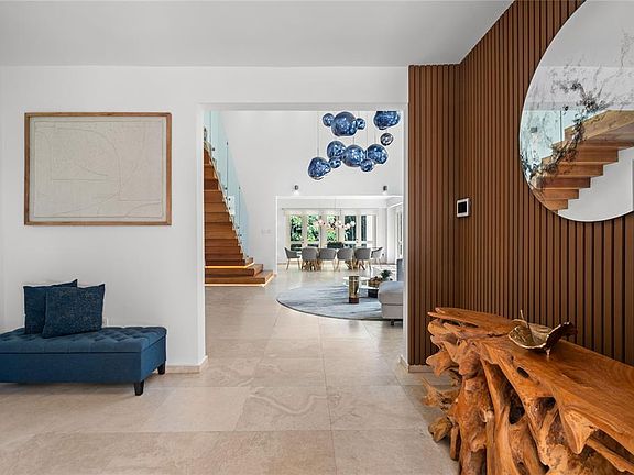 3rd image of 121 DORADO BEACH EAST
