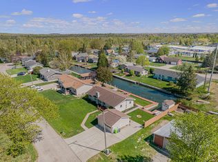 5871 Diane Ln, Indian River, MI 49749