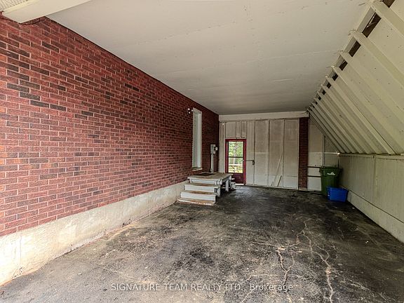 4th image of 401 Broadview Dr